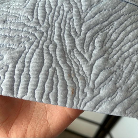 [L] aerie Textured Spring Pastel Blue Long Sleeve Lightweight Crewneck Sweater - Picture 8 of 11